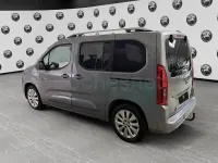 Usado Opel Combo Life Innovation 131 CV (96 kW) 2020 Gris / plata Monovolumen