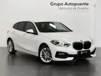 Usado BMW 118 Comfort Edition 150 CV (110 kW) 2021 Blanco Berlina