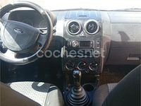 Usado Ford Fusion Trend 80 CV (58 kW) 2004 Beige Utilitario