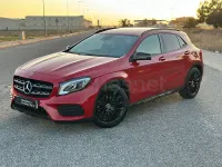 Usado Mercedes GLA180 136 CV (100 kW) 2020 Rojo SUV