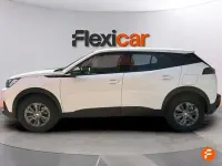 Usado Peugeot 2008 Active 100 CV (73 kW) 2022 Blanco SUV