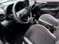 Usado Hyundai i10 63 CV (46 kW) 2025 Rojo Utilitario