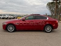 Usado Jaguar XE R-Sport 180 CV (132 kW) 2015 Granate Berlina