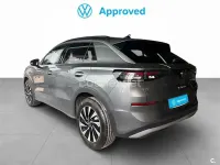 Usado VW T-Roc 150 CV (110 kW) 2026 Gris / plata SUV