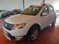 Usado Dacia Sandero Stepway 90 CV (66 kW) 2016 Blanco Berlina
