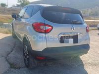Usado Renault Captur Zen 90 CV (66 kW) 2017 Gris / plata SUV
