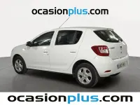 Usado Dacia Sandero Lauréate 75 CV (55 kW) 2013 Blanco Utilitario