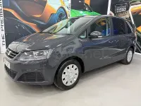 Usado Seat Alhambra Reference 150 CV (110 kW) 2016 Gris / plata Monovolumen