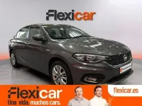 Usado Fiat Tipo Lounge 95 CV (69 kW) 2018 Gris Berlina