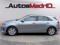 Usado Kia Ceed 120 CV (88 kW) 2021 Gris / plata Utilitario