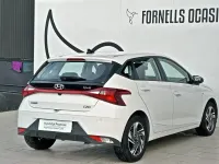 Usado Hyundai i20 100 CV (73 kW) 2021 Blanco Utilitario