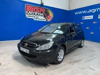 Usado Peugeot 307 90 CV (66 kW) 2005 Negro Berlina