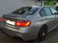 Usado BMW 318 Comfort Edition 143 CV (105 kW) 2015 Gris / plata Berlina