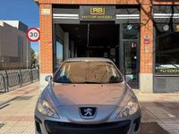 Usado Peugeot 308 Premium 120 CV (88 kW) 2008 Gris Utilitario