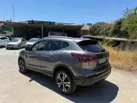 Usado Nissan Qashqai Tekna 140 CV (102 kW) 2019 Gris / plata SUV