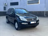 Usado SsangYong Rexton Premium Plus 155 CV (114 kW) 2013 Negro SUV