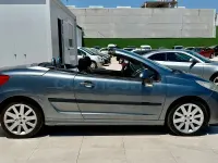 Usado Peugeot 207 CC Sport 110 CV (80 kW) 2008 Azul Descapotable