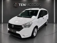 Usado Dacia Lodgy Comfort 115 CV (84 kW) 2019 Blanco Monovolumen