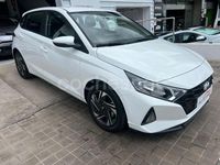 Usado Hyundai i20 84 CV (61 kW) 2022 Blanco Berlina
