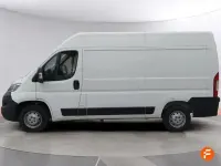 Usado Citroën Jumper 140 CV (102 kW) 2021 Blanco Monovolumen
