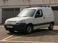 Usado Citroën Berlingo First 75 CV (55 kW) 2010 Blanco Monovolumen