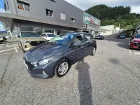 Usado Hyundai i20 100 CV (73 kW) 2022 Gris / plata Utilitario