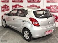Usado Hyundai i20 Classic 80 CV (58 kW) 2011 Plateado Berlina