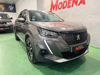 Usado Peugeot 2008 Allure 110 CV (80 kW) 2022 Gris / plata SUV