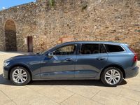 Usado Volvo V60 Momentum 197 CV (144 kW) 2021 Azul Familiar