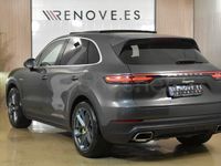 Usado Porsche Cayenne 462 CV (339 kW) 2021 Gris / plata SUV