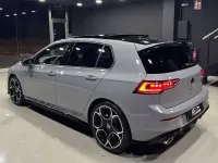 Usado VW Golf VIII GTI 300 CV (220 kW) 2025 Gris Utilitario