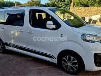Begagnad Peugeot Traveller Business-Line 120 HK (88 kW) 2019 Vit Minibuss