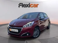 Usado Peugeot 208 Allure 82 CV (60 kW) 2017 Granate Utilitario