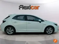 Usado Toyota Corolla Active 122 CV (89 kW) 2020 Blanco Berlina