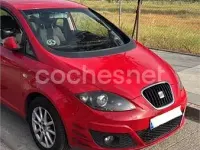 Usado Seat Altea Style 140 CV (102 kW) 2010 Rojo Monovolumen
