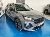 Usado Peugeot 2008 Allure 136 CV (100 kW) 2025 Gris / plata SUV
