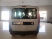 Usado Fiat Doblò Active 82 CV (60 kW) 2016 Plateado Monovolumen