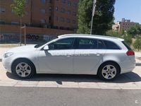 Usado Opel Insignia Selective 130 CV (95 kW) 2013 Blanco Familiar
