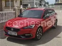Usado Seat Leon FR 204 CV (150 kW) 2021 Rojo Familiar