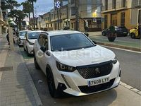 Usado Peugeot 2008 Active 130 CV (95 kW) 2022 Blanco SUV