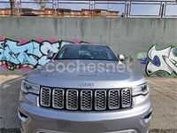 Usado Jeep Grand Cherokee Overland 250 CV (183 kW) 2017 Gris / plata SUV