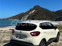 Usado Renault Captur Zen 90 CV (66 kW) 2016 Beige SUV