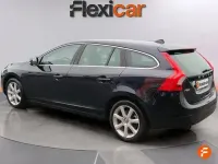 Usado Volvo V60 Momentum 150 CV (110 kW) 2017 Azul Familiar