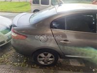 Usado Renault Fluence Dynamique 105 CV (77 kW) 2010 Gris / plata Berlina