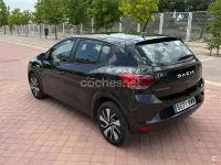 Usado Dacia Sandero Expression 101 CV (74 kW) 2024 Negro Berlina