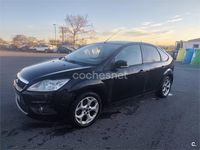Usado Ford Focus Titanium 90 CV (66 kW) 2010 Negro Berlina
