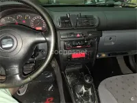 Usado Seat Toledo Stella 110 CV (80 kW) 1999 Gris / plata Berlina