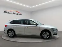 Usado Skoda Scala Ambition 95 CV (69 kW) 2023 Gris Utilitario