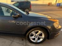 Usado VW Passat Advance 105 CV (77 kW) 2011 Gris Familiar