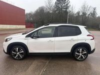 Usado Peugeot 2008 GT-line 120 CV (88 kW) 2019 Blanco SUV